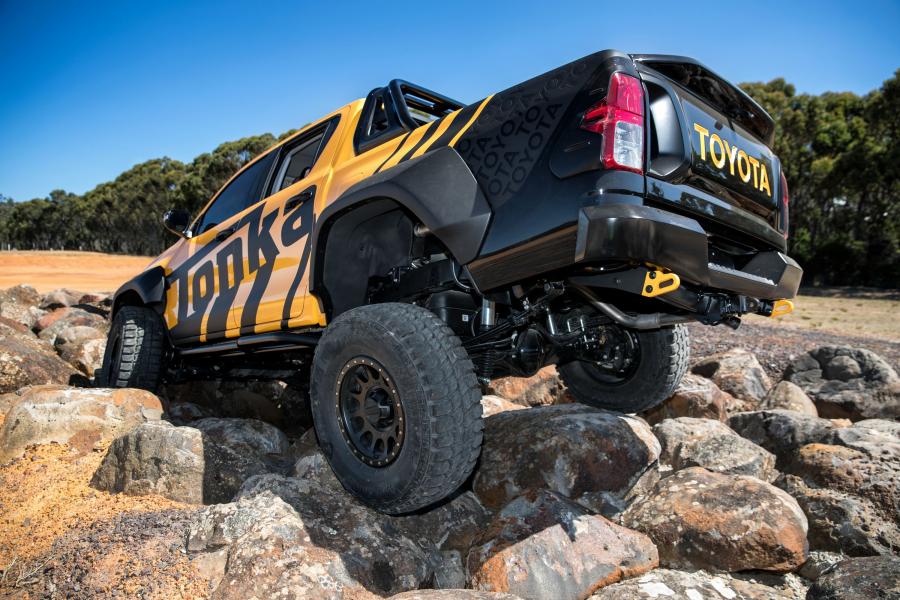  Toyota Hilux Tonka Concept 2017 года  (фото 28 из 40)